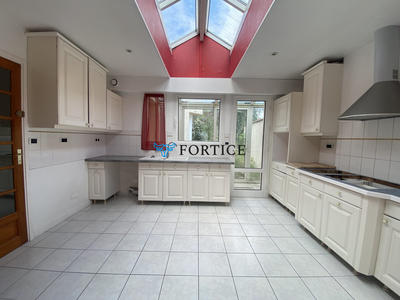 Maison - 164 m² - 6 pièces