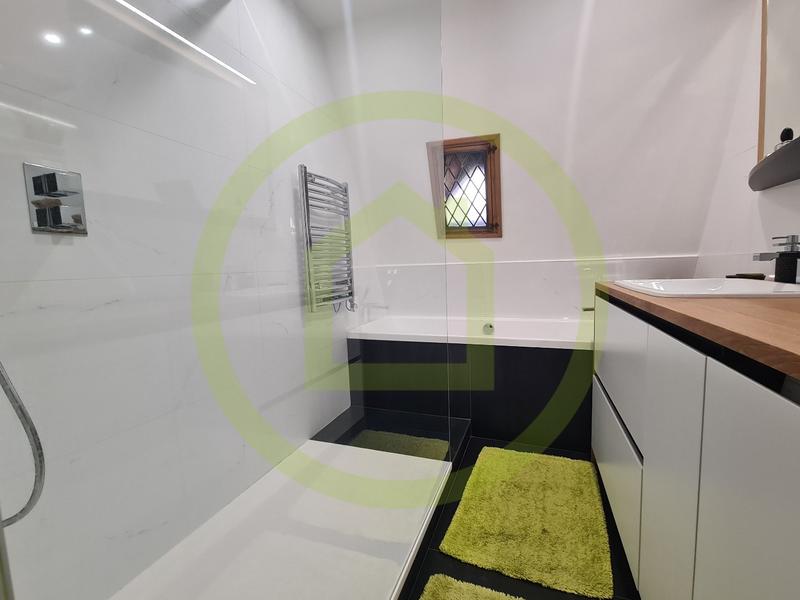 Appartement - 107 m² - 5 pièces