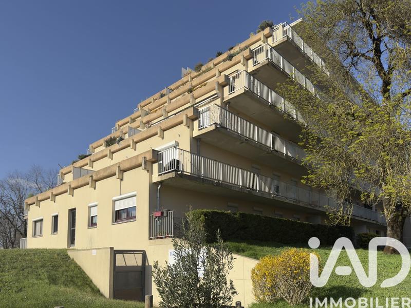 Appartement - 82 m² - 4 pièces