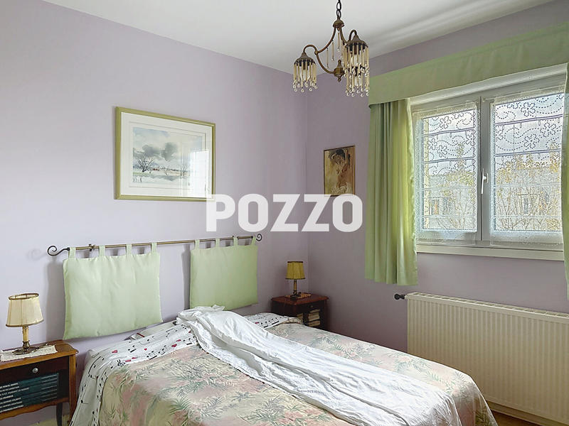 Maison - 92 m² - 6 pièces