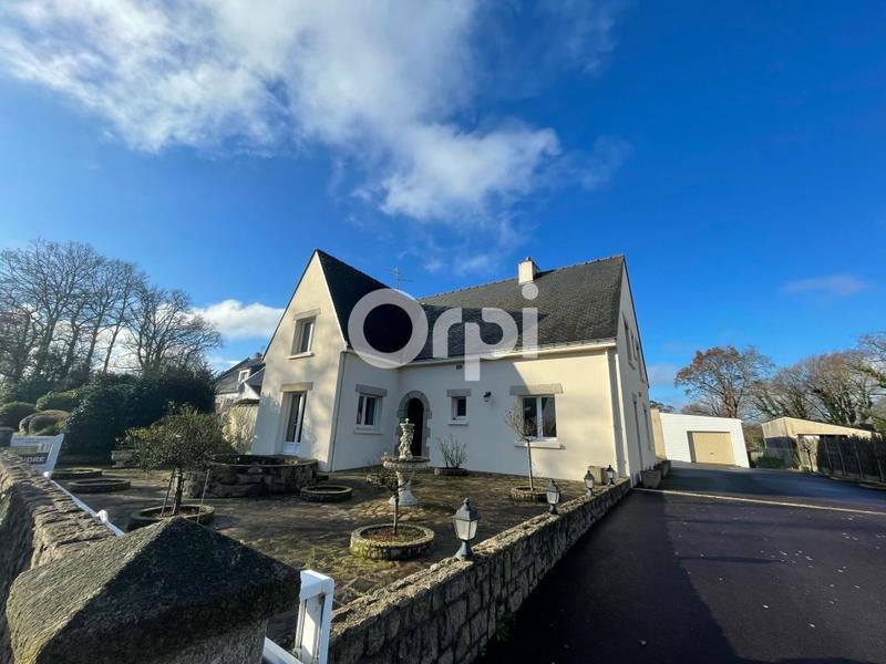 Maison - 195 m² - 6 pièces