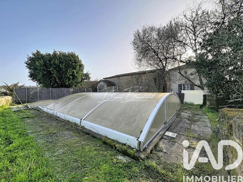 Maison - 361 m² - 10 pièces