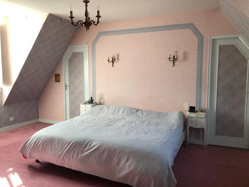 Maison bourgeoise - 240 m² - 11 pièces