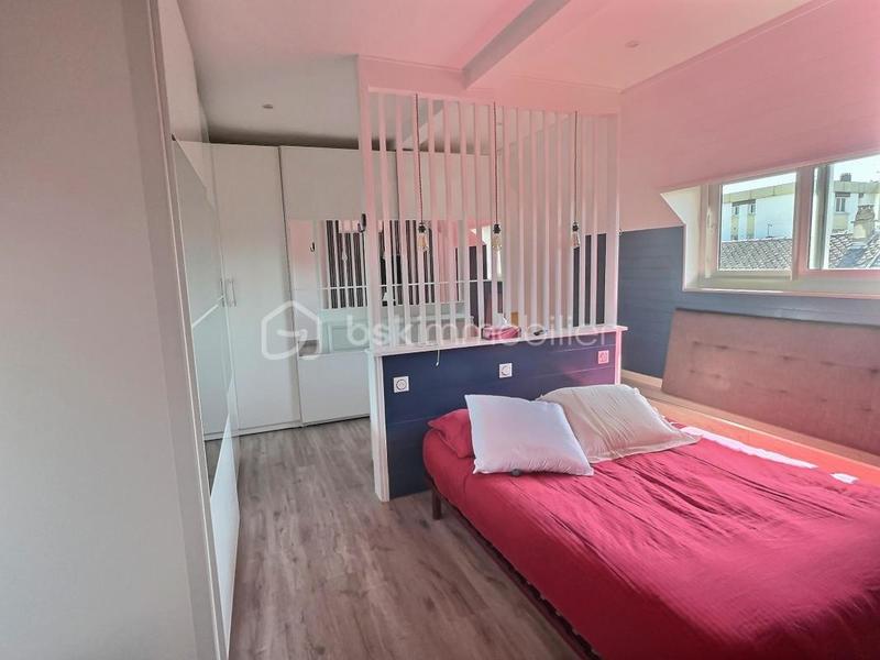 Duplex - 200 m² - 8 pièces