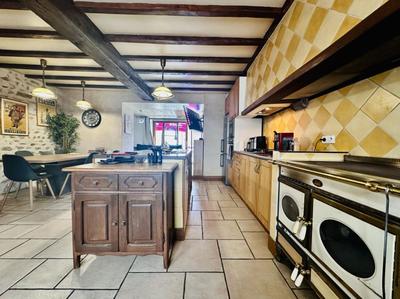 Maison - 137 m² - 5 pièces