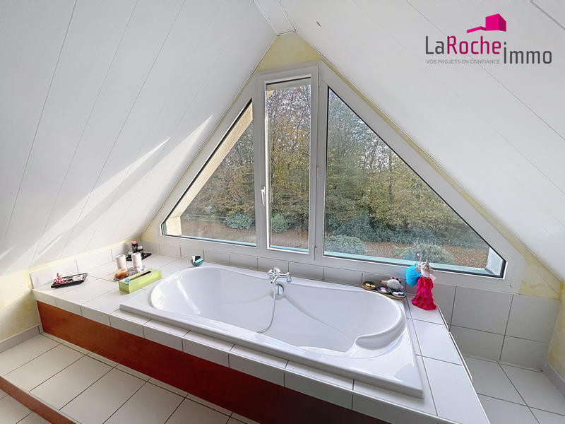 Maison contemporaine - 139 m² - 8 pièces