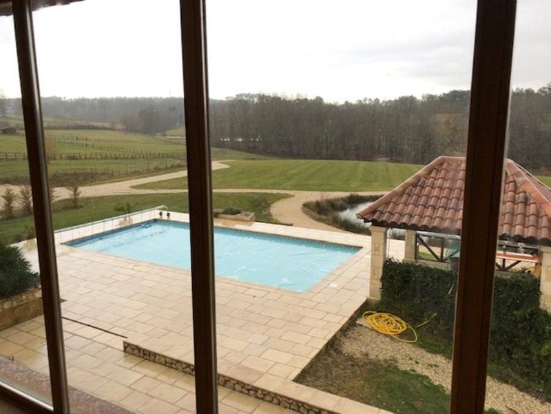 Maison - 900 m² - 20 pièces