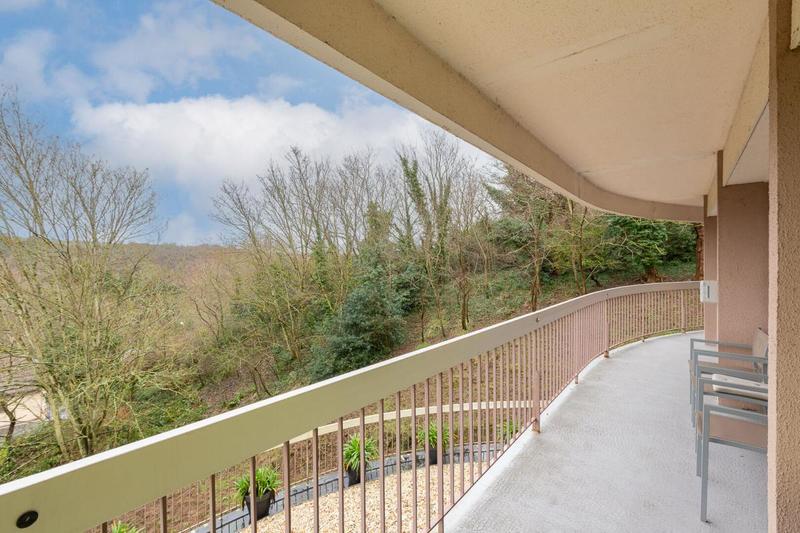 Appartement - 128 m² - 5 pièces