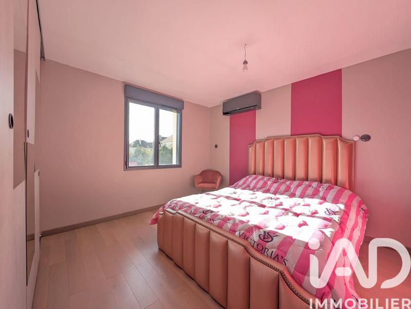 Maison - 185 m² - 7 pièces