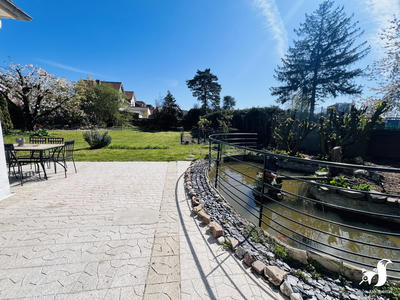 Maison - 193 m² - 6 pièces