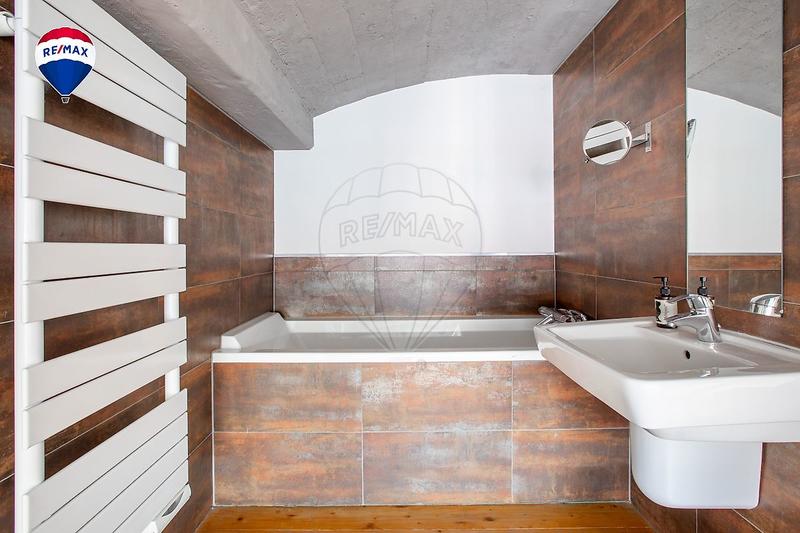 Appartement - 259 m² - 7 pièces