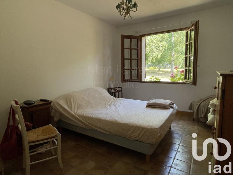 Maison - 180 m² - 8 pièces