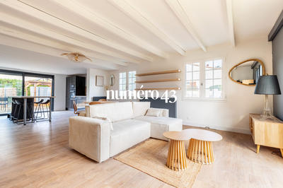 Villa - 107 m² - 6 pièces