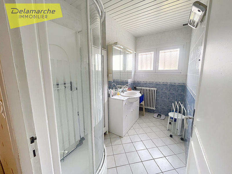 Maison - 121 m² - 7 pièces