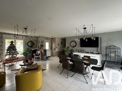 Maison - 140 m² - 6 pièces