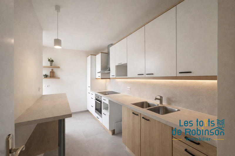 Appartement - 99 m² - 4 pièces