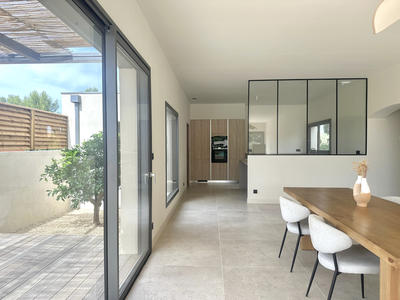 Villa - 171 m² - 6 pièces