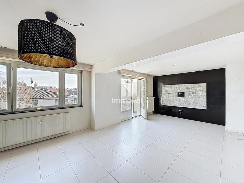 Appartement - 93 m² - 3 pièces