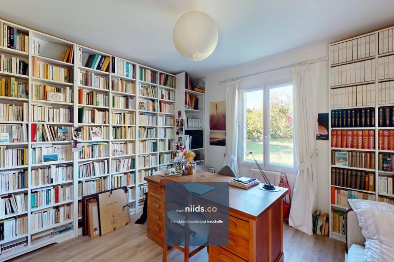 Maison - 214 m² - 7 pièces