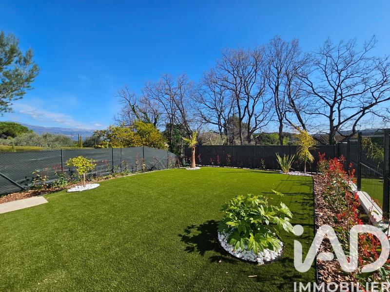 Appartement - 96 m² - 3 pièces