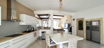 Maison - 170 m² - 6 pièces