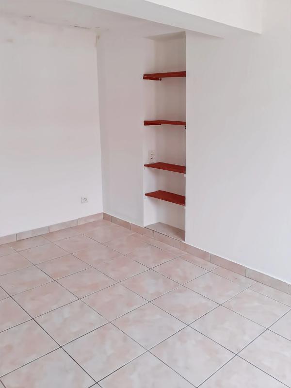 Appartement - 60 m² - 4 pièces