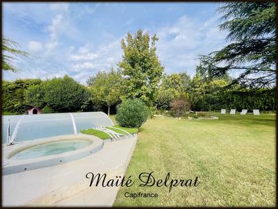 Maison - 140 m² - 6 pièces