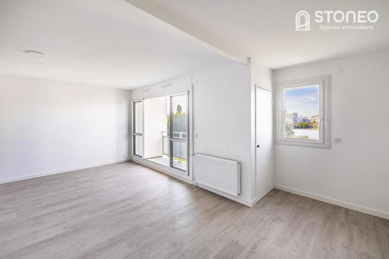 Appartement ancien - 80 m² - 4 pièces