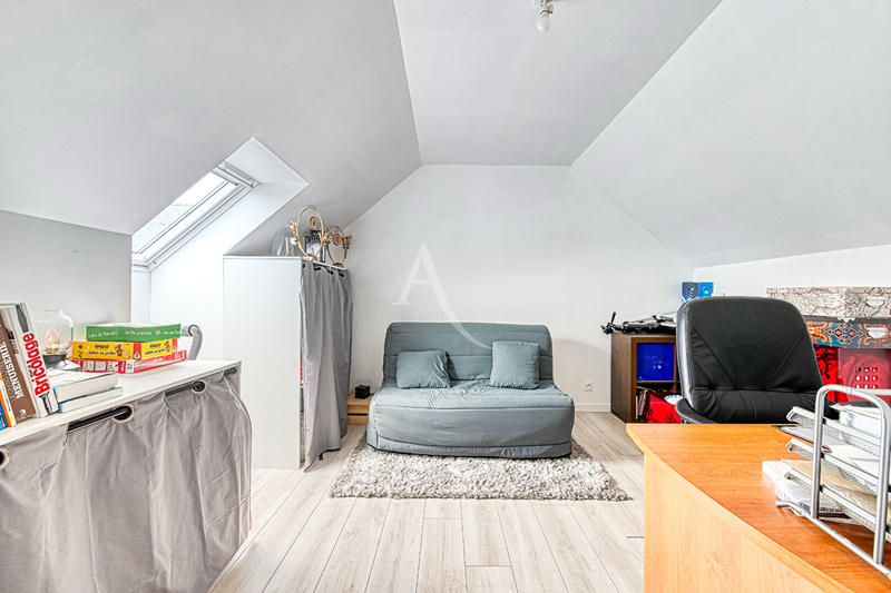 Maison - 106 m² - 6 pièces