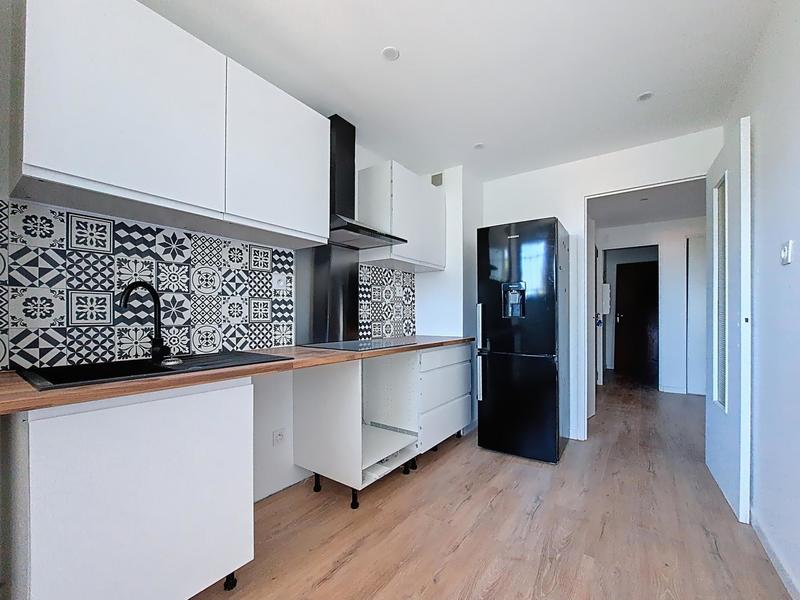 Appartement - 80 m² - 4 pièces