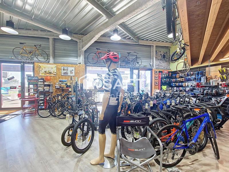 Local commercial - 140 m²