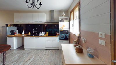 Maison - 90 m² - 4 pièces