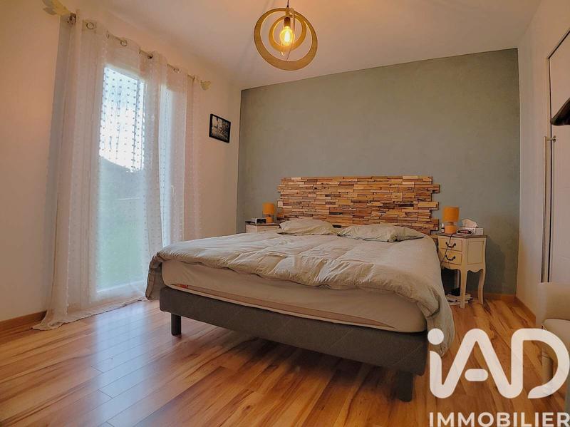 Maison - 141 m² - 7 pièces