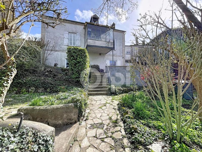 Maison - 172 m² - 6 pièces