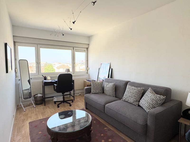 Appartement - 90 m² - 5 pièces