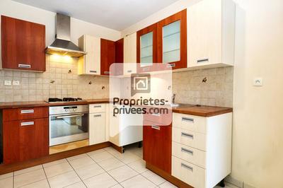 Appartement - 80 m² - 4 pièces