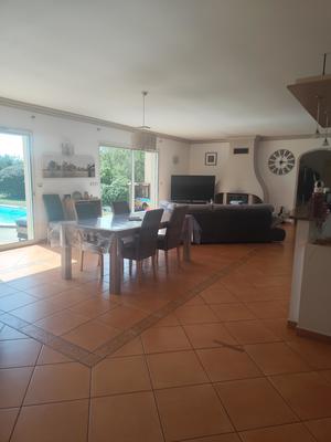 Maison - 168 m² - 6 pièces