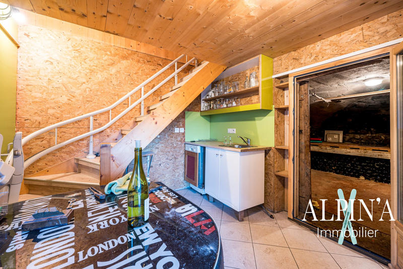 Maison - 99 m² - 2 pièces