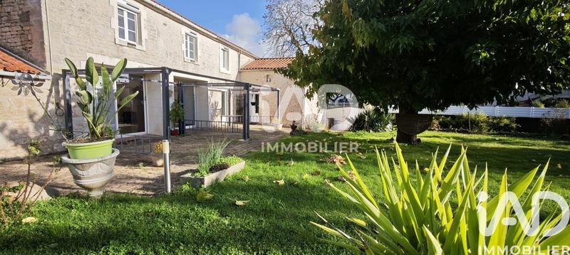 Maison - 245 m² - 8 pièces