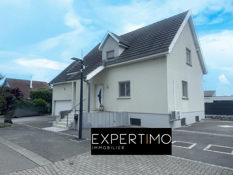 Maison - 211 m² - 7 pièces