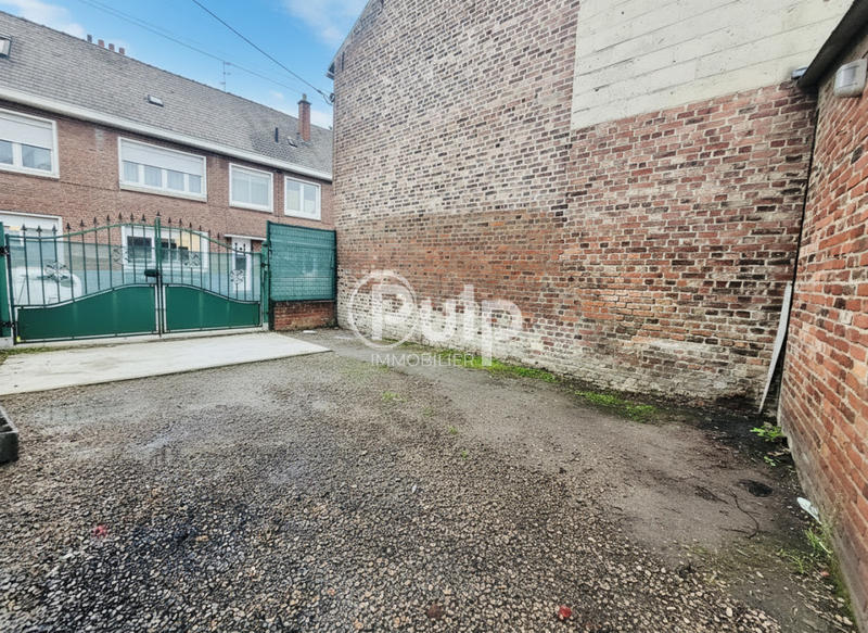 Maison - 75 m² - 5 pièces