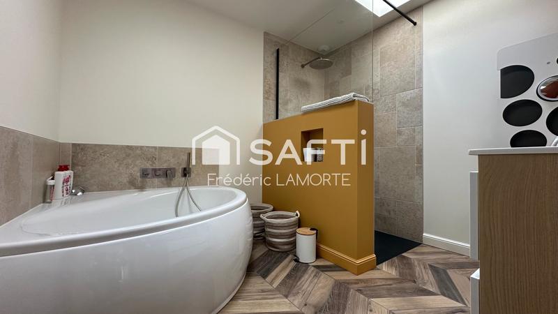 Villa - 199 m² - 7 pièces