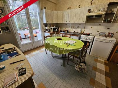 Maison - 107 m² - 6 pièces