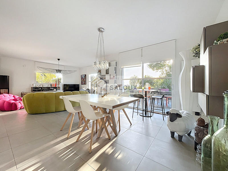 Maison - 113 m² - 5 pièces