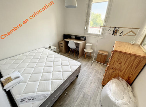 Chambre - 60 m² - 1 pièce