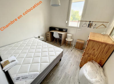 Chambre - 60 m² - 1 pièce