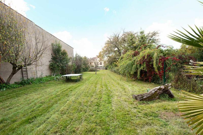 Maison - 234 m² - 7 pièces