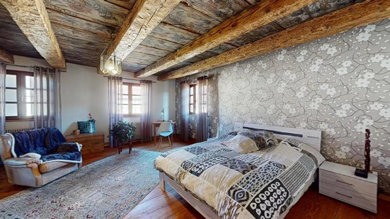 Corps de ferme - 243 m² - 6 pièces