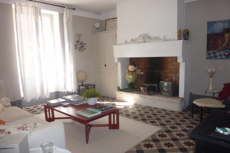 Mas - 250 m² - 7 pièces