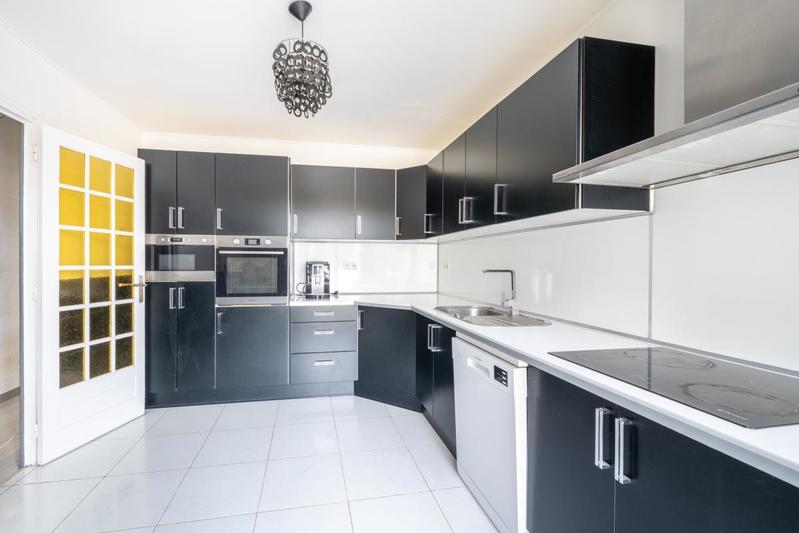 Appartement - 163 m² - 6 pièces